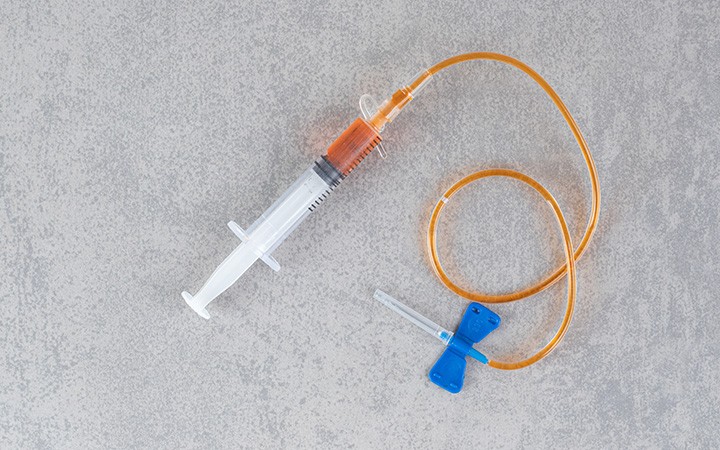 上海金塔醫(yī)用器材有限公司の「使い捨て針刺し防止靜脈輸液穿刺針」は、PCT（特許協(xié)力條約）を通じて海外特許の戦略的配置を行っています。