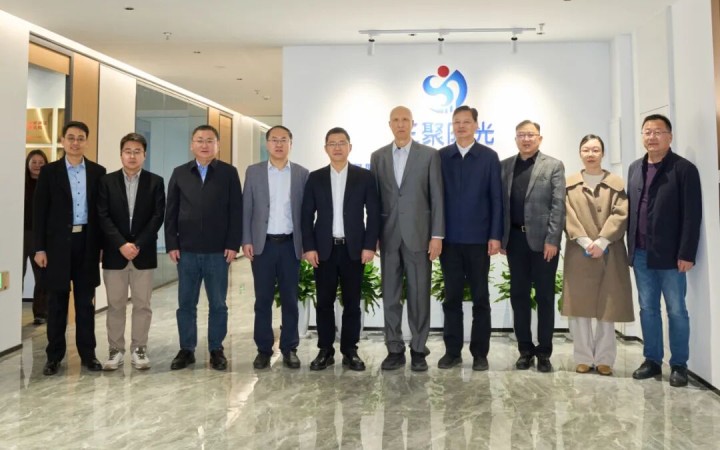 三聚陽光寧波公司投入運(yùn)營(yíng) 護(hù)航甬城智造主題論壇成功舉辦